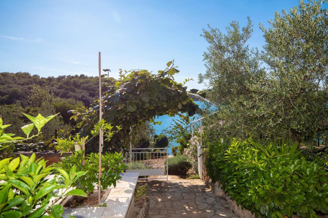 La Casa Ingrid - Couple'S Paradise Banjole Ngoại thất bức ảnh