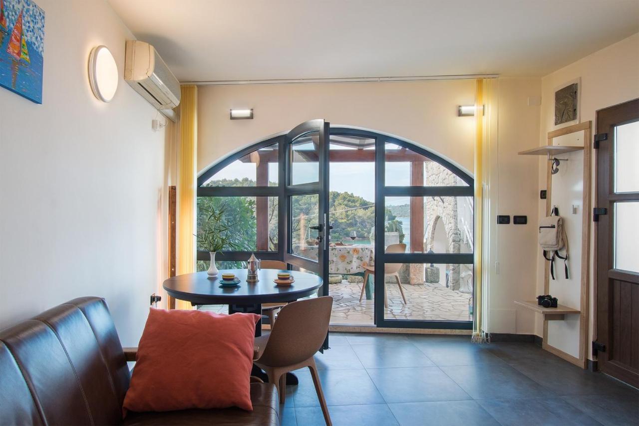 La Casa Ingrid - Couple'S Paradise Banjole Ngoại thất bức ảnh